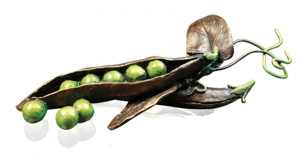 bronze sculpture of peas in a pod