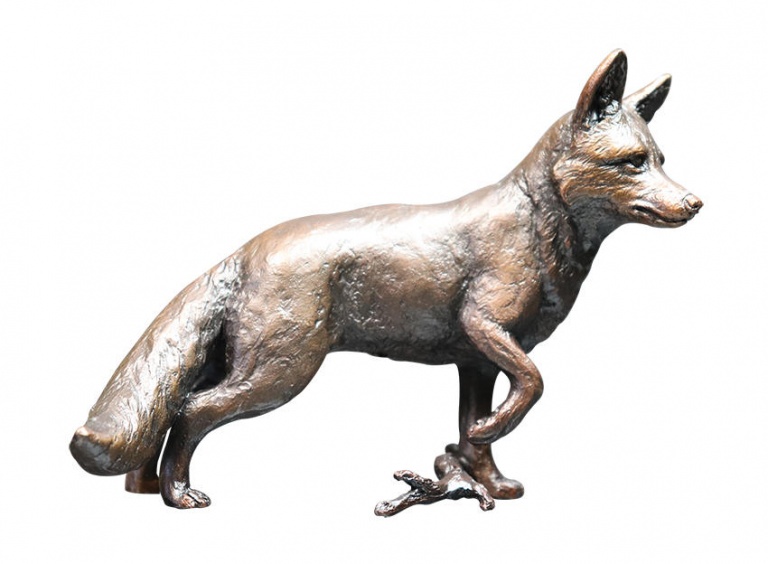 Fox Standing (1047)