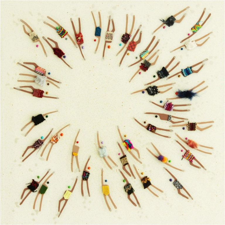 Swimmers 929