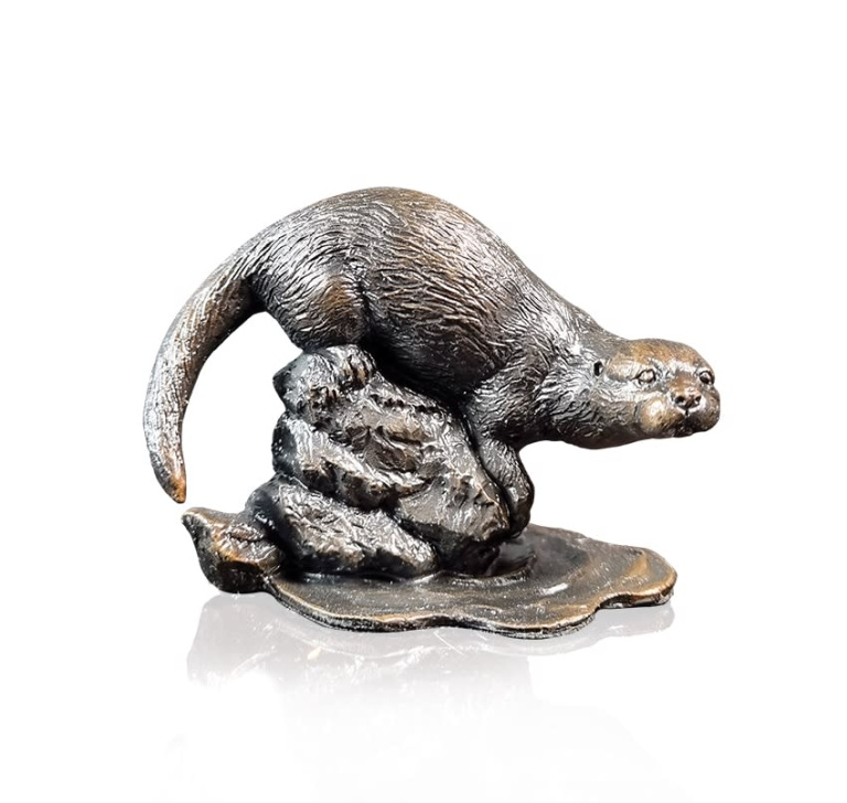 Small Otter On Rocks (1213)