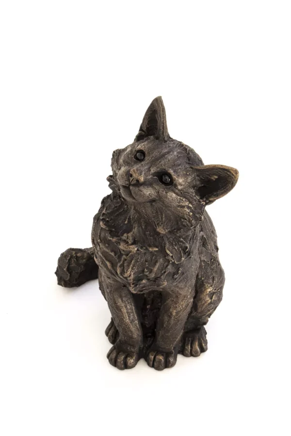 Browse female UK artist Suzie Marsh cats sculpture for sale. Hand finished resin and bronze artworks. Available to buy at our shops and online.