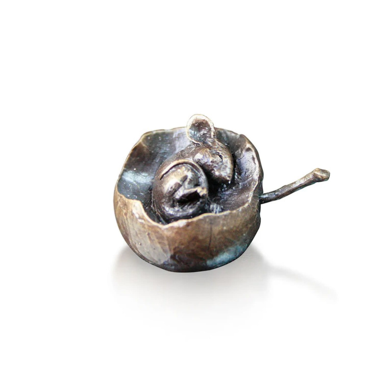 Miniature Bronze Mouse In Apple (2063)