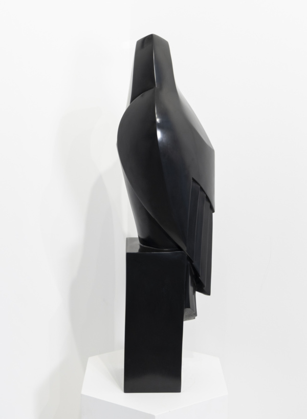 Paul Harvey – Raven (Black Metal Finish) – sculpture view