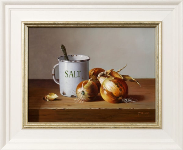 Salt Pot With Onions